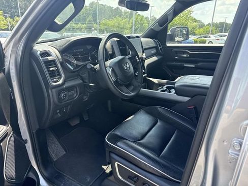 Used 2025 RAM 1500 Laramie AWD/4WD image 3