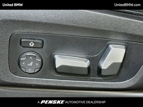 Used 2022 BMW X3 xDrive30i w/ Premium Package AWD/4WD image 4