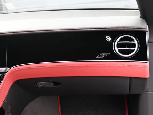 New 2026 Bentley Continental GTC AWD/4WD image 28