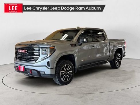 Used 2023 GMC Sierra 1500 AT4 w/ AT4 Preferred Package AWD/4WD image 1