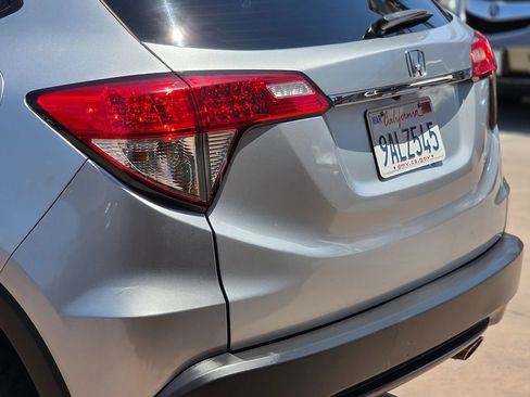Used 2022 Honda HR-V EX image 10