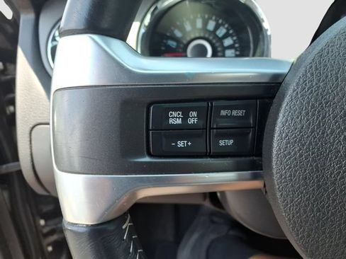 Used 2014 Ford Mustang Coupe RWD image 18