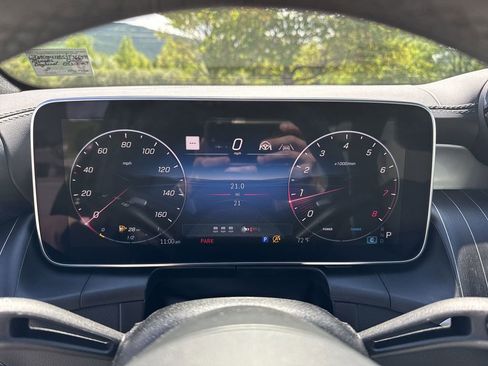 New 2025 Mercedes-Benz GLC 300 4MATIC image 19