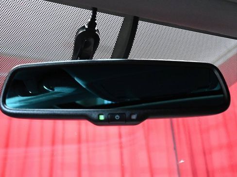 Used 2015 Toyota Highlander XLE image 32