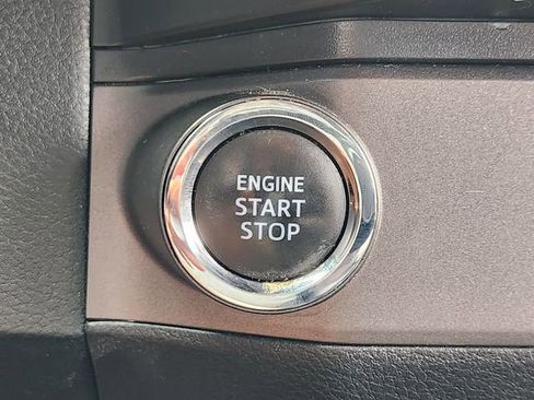 Used 2019 Toyota Tacoma TRD Sport w/ Technology Package RWD image 15