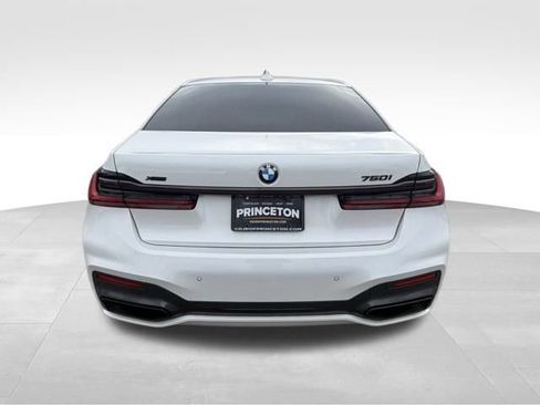 Used 2022 BMW 750i xDrive w/ Autobahn Package image 6