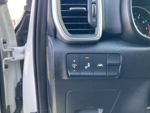 Used 2022 Kia Sportage Nightfall Edition image 13