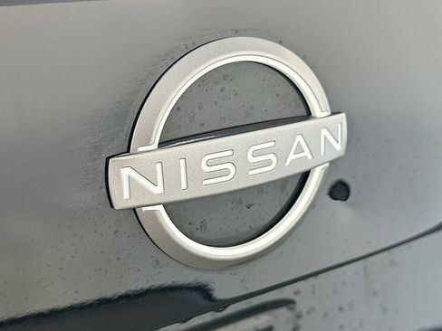 Used 2025 Nissan Sentra SV FWD image 37