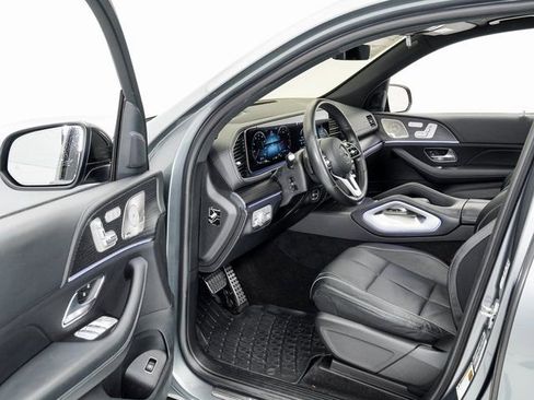 Used 2021 Mercedes-Benz GLS 580 GLS 580 image 6