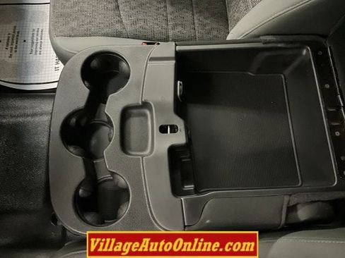 Used 2017 RAM 1500 4x4 Crew Cab image 16