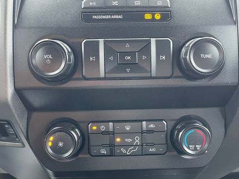 Used 2022 Ford F250 XL w/ Power Equipment Group image 21