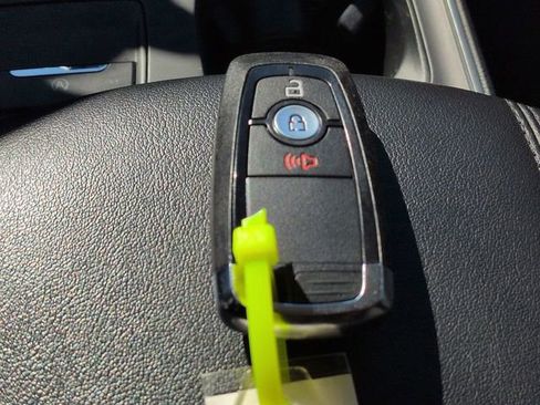 Certified 2024 Ford Edge SE image 29