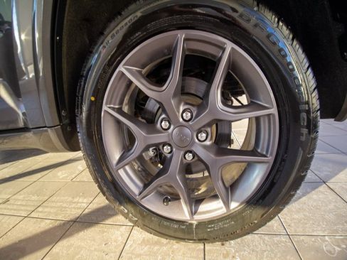 Used 2021 Jeep Grand Cherokee Limited w/ Quick Order Package 28K 80th image 26