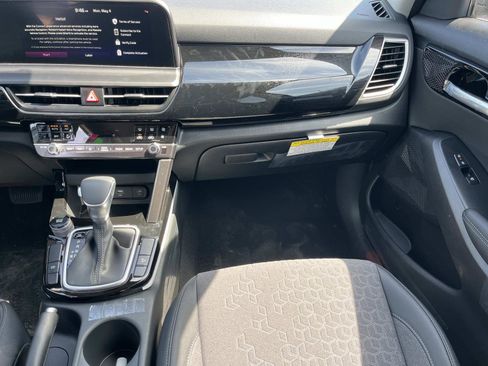 New 2026 Kia Seltos S FWD image 13