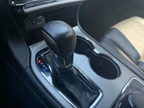 Used 2020 Jeep Grand Cherokee Limited AWD/4WD image 25