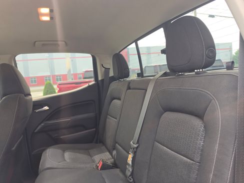 Used 2016 GMC Canyon SLE w/ SLE Convenience Package AWD/4WD image 12