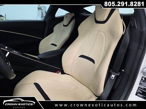 Used 2024 Ferrari Roma RWD image 28