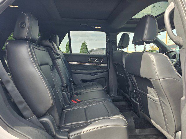 Used 2019 Ford Explorer Platinum AWD/4WD image 13