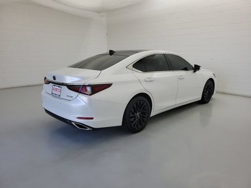 Used 2021 Lexus ES 350 Ultra Luxury w/ Accessory Package 2 FWD image 5