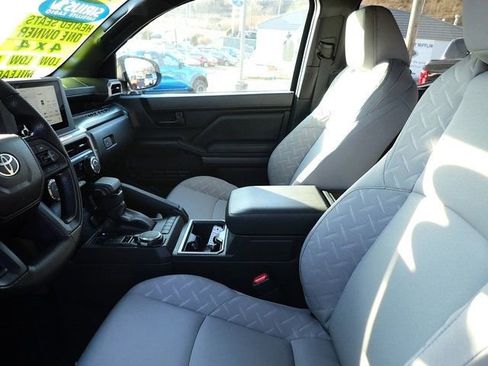 Used 2026 Toyota Tacoma SR5 image 17