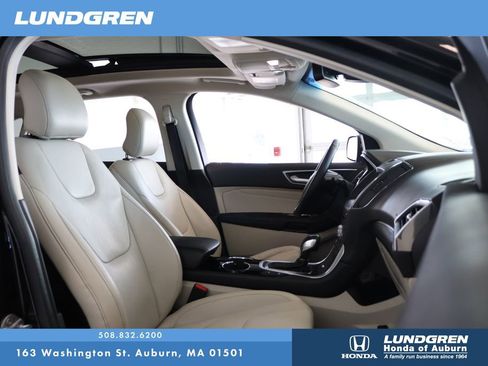 Used 2018 Ford Edge Titanium w/ Equipment Group 302A image 16