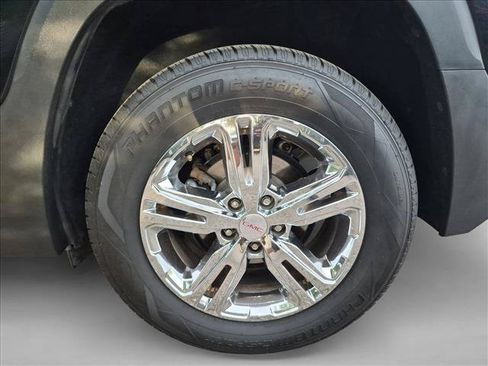 Used 2018 GMC Terrain SLE FWD image 13