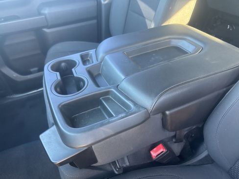 Used 2019 Chevrolet Silverado 1500 Custom w/ Infotainment Package image 18