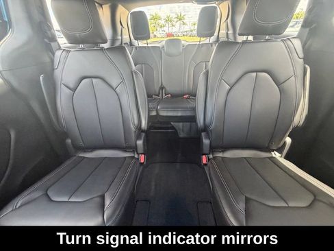 New 2027 Chrysler Pacifica Select w/ Family Tech Group FWD image 24