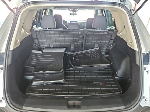 Used 2023 Nissan Rogue SV image 12