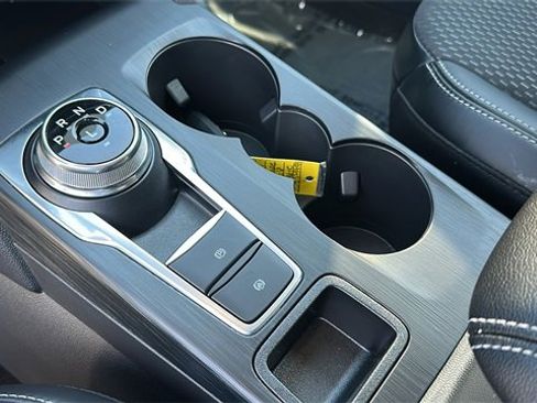 New 2025 Ford Escape SE image 29