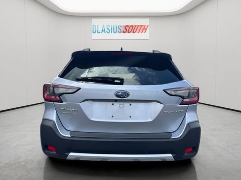 Used 2024 Subaru Outback Limited AWD/4WD image 4
