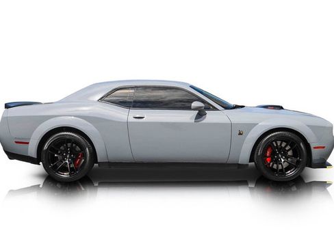 Used 2021 Dodge Challenger R/T Scat Pack RWD image 2