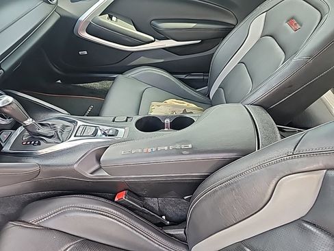 Used 2021 Chevrolet Camaro SS image 23