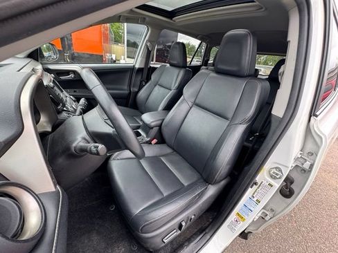 Used 2015 Toyota RAV4 Limited w/ Technology Package AWD/4WD image 9