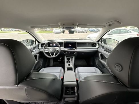 New 2026 Volkswagen Tiguan SE AWD/4WD image 19