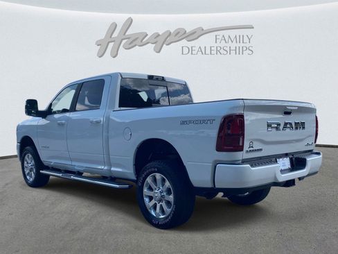 New 2026 RAM 2500 Laramie AWD/4WD image 7