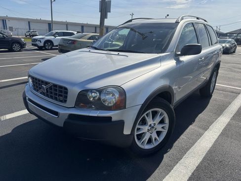 Used 2006 Volvo XC90 V8 AWD/4WD image 2