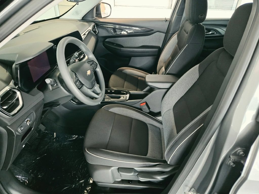 New 2026 Chevrolet TrailBlazer LS FWD image 18