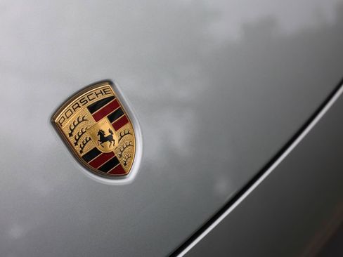 Used 2024 Porsche 911 Carrera w/ Premium Package image 68