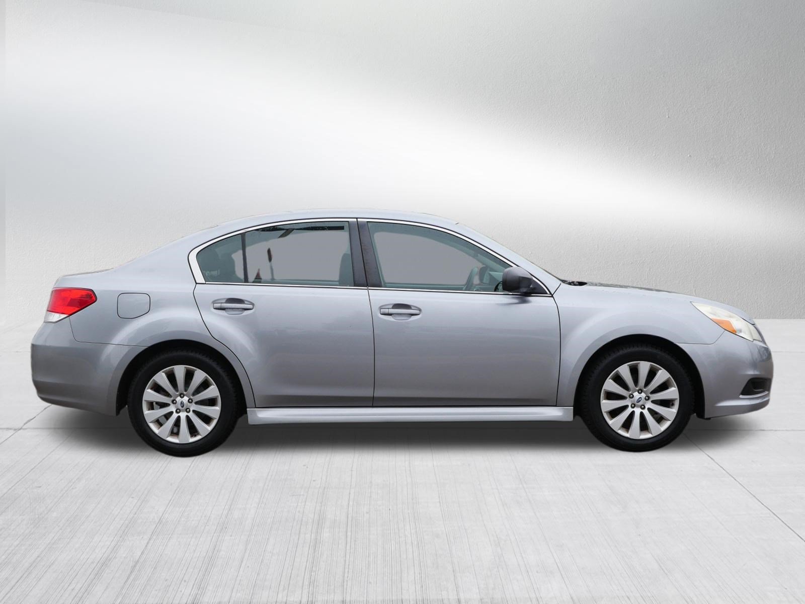 Used 2011 Subaru Legacy 2.5i AWD/4WD image 8