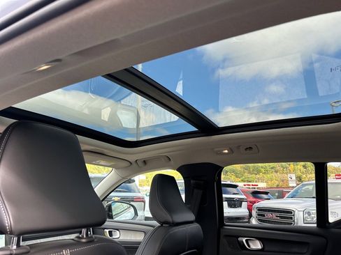 New 2026 Volvo XC40 B5 Plus w/ Protection Package Premier image 7