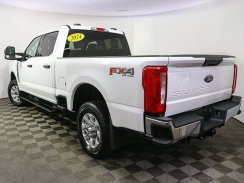 Used 2024 Ford F250 XLT w/ FX4 Off-Road Package image 9