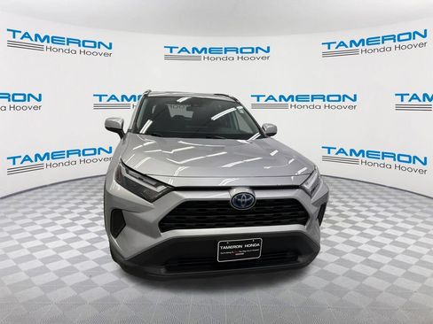 Used 2024 Toyota RAV4 XLE AWD/4WD image 8