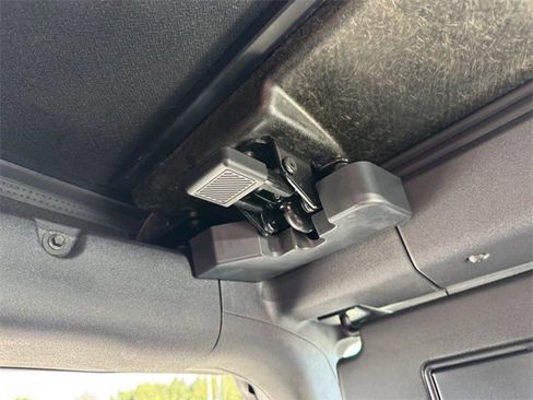 Used 2024 Ford Bronco Wildtrak image 24