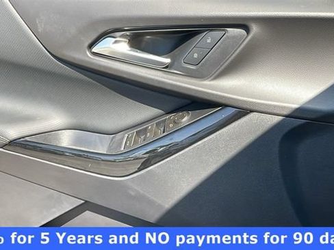 New 2026 Chevrolet Equinox LT w/ Convenience Package II FWD image 27