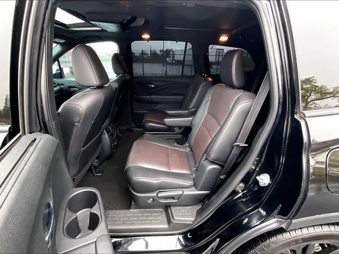 Used 2021 Honda Pilot Black Edition image 29