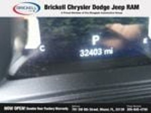 Used 2025 Jeep Wrangler Unlimited Rubicon AWD/4WD image 13
