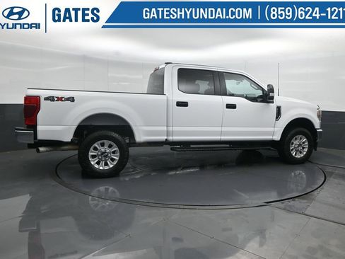 Used 2022 Ford F250 XLT AWD/4WD image 3