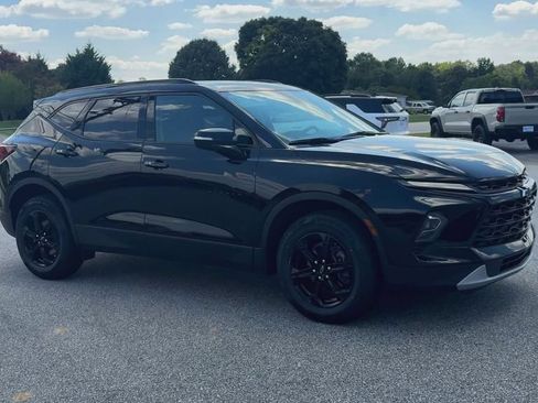 Certified 2024 Chevrolet Blazer LT w/ Midnight/Sport Edition FWD image 2