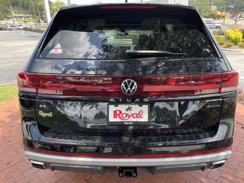New 2026 Volkswagen Atlas Peak Edition AWD/4WD image 5
